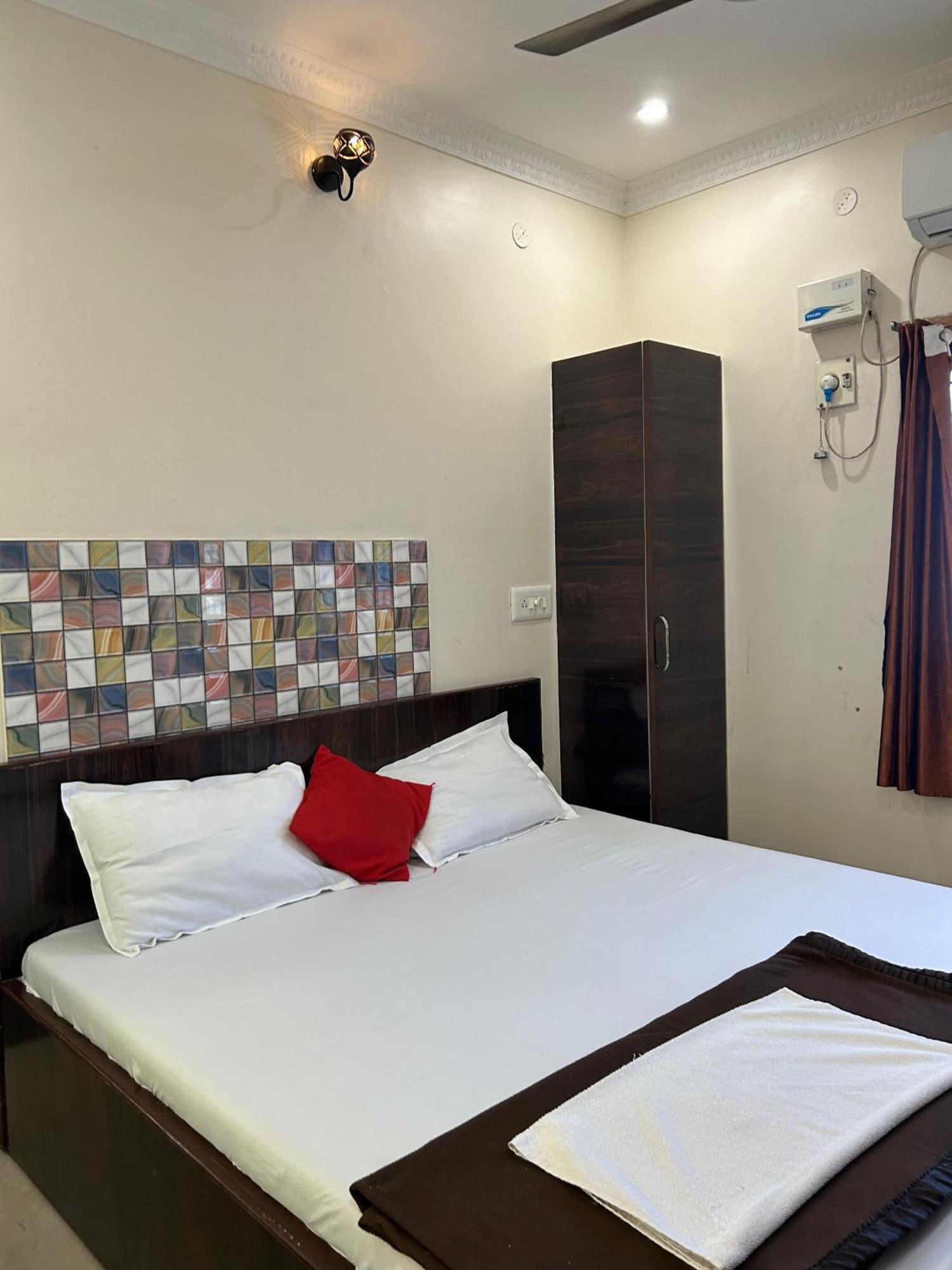 Hotel Arun Park Махабалипурам Екстериор снимка